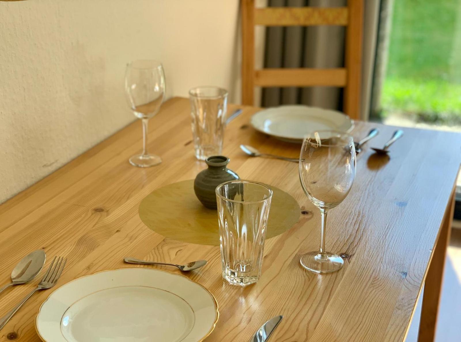 Tt Living Apartment Luebeck I Souterrain Wohnung Mit Terrasse I Naehe Hbf I Kostenlos Parken Bagian luar foto